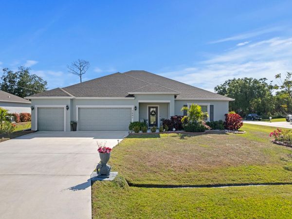 1501 SW Neponset Road, Port Saint Lucie, FL 34953