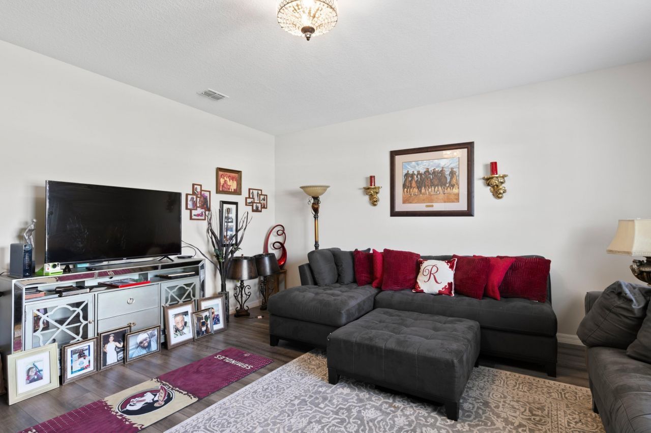 1501 SW Neponset Road, Port Saint Lucie, FL 34953 Photo