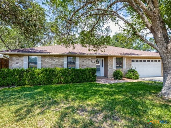 620 Lake Island Drive, Canyon Lake, TX 78133