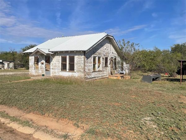 816 W Elliott Street, Breckenridge, TX 76424