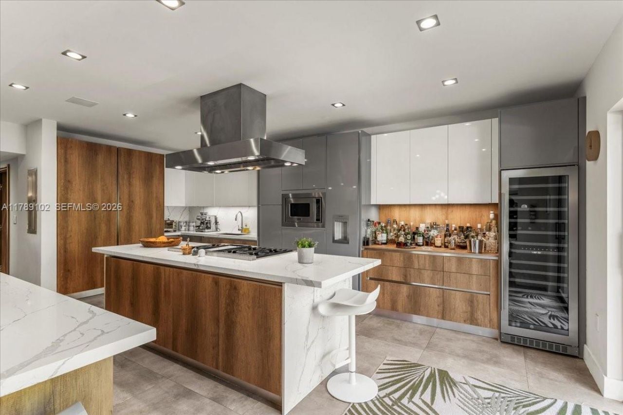 635 Curtiswood Dr, Key Biscayne, FL 33149 Photo