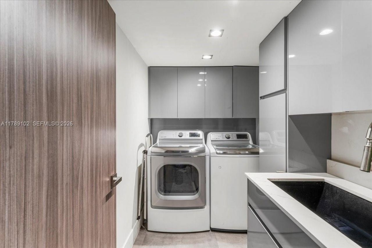 635 Curtiswood Dr, Key Biscayne, FL 33149 Photo