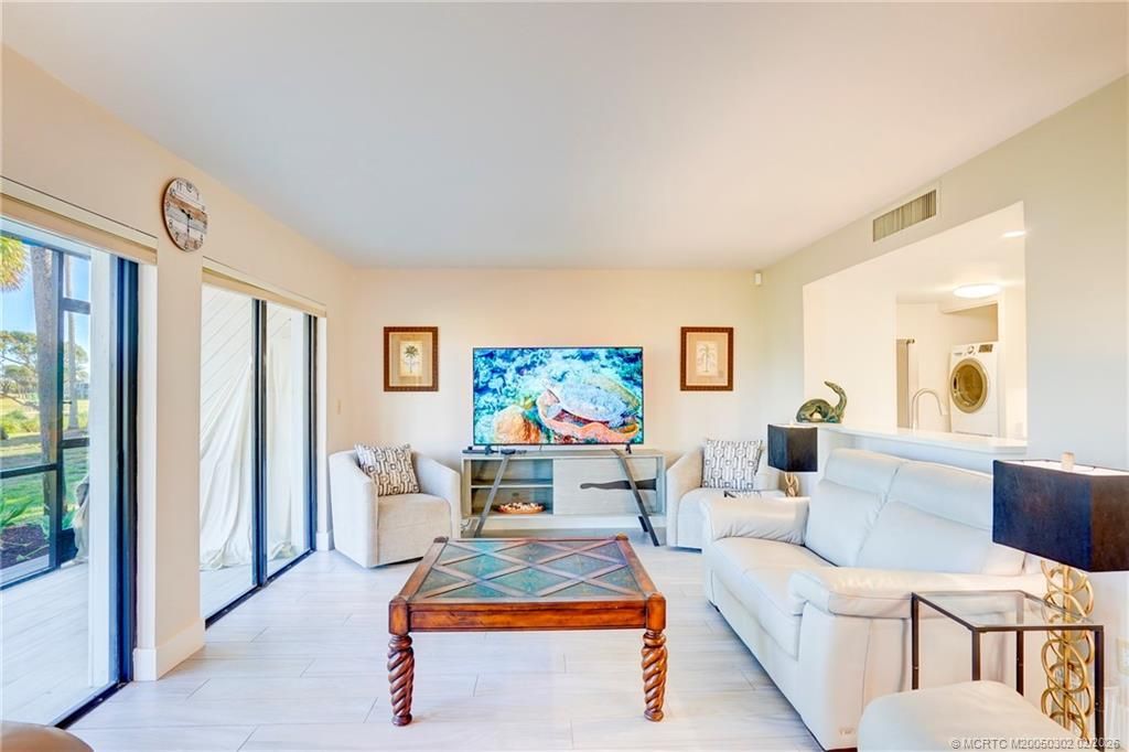 331 NE Golfview Circle, Stuart, FL 34996 Photo