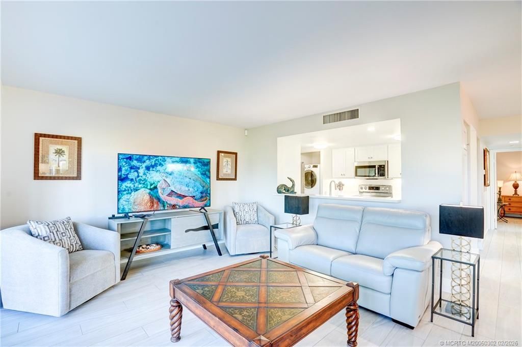 331 NE Golfview Circle, Stuart, FL 34996 Photo