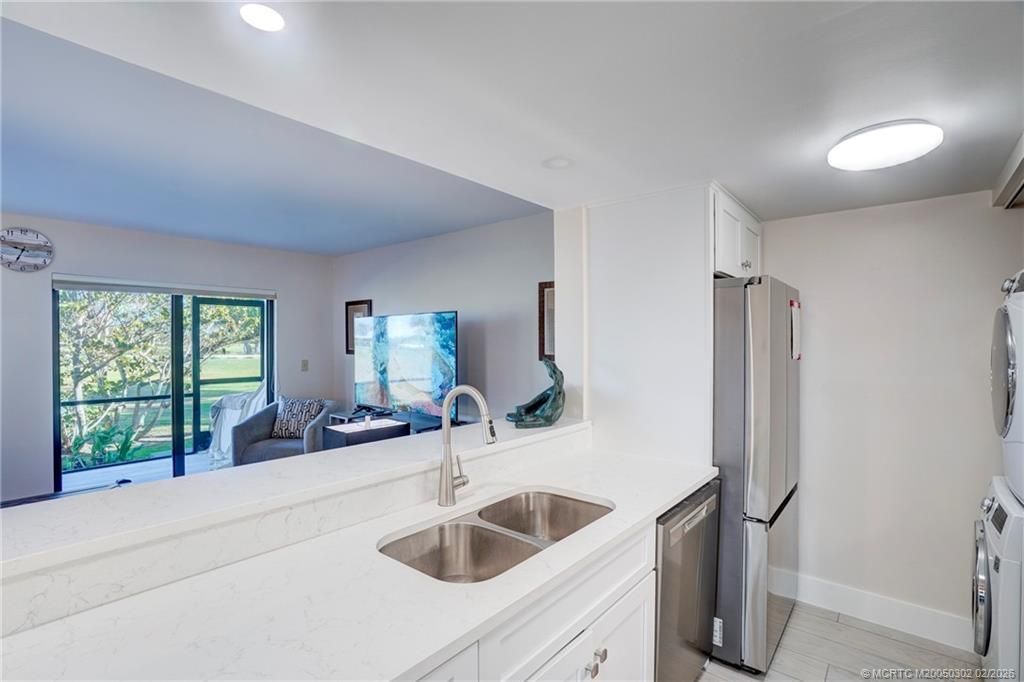 331 NE Golfview Circle, Stuart, FL 34996 Photo