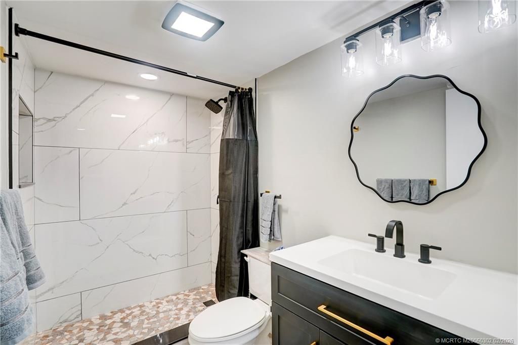 331 NE Golfview Circle, Stuart, FL 34996 Photo