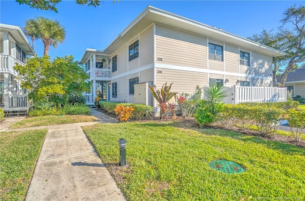 331 NE Golfview Circle, Stuart, FL 34996 Photo