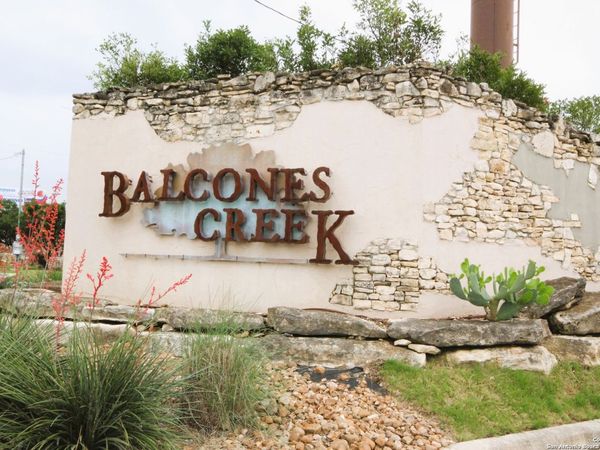 29397 I H 10 West, Boerne, TX 78006