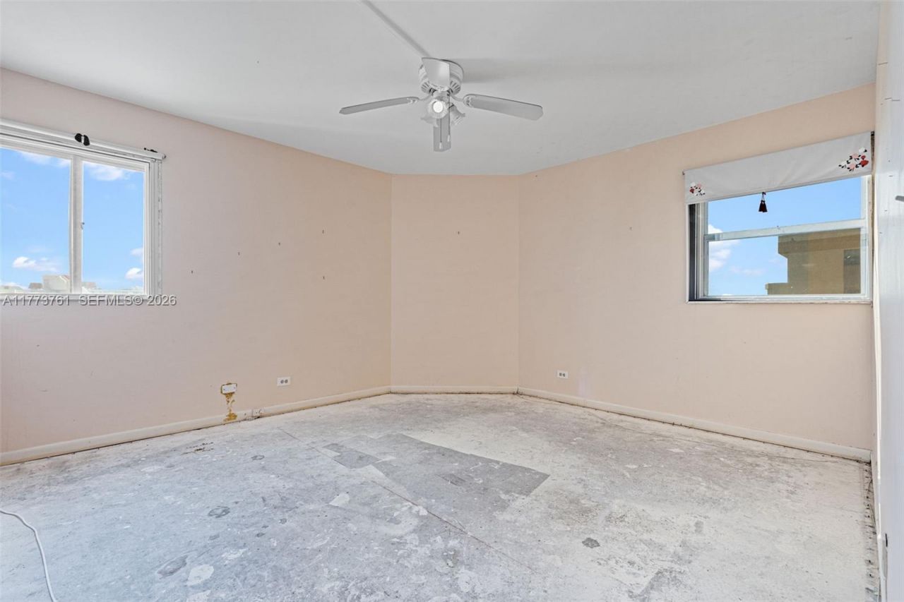 7200 Radice Ct, Unit 709, Lauderhill, FL 33319 Photo