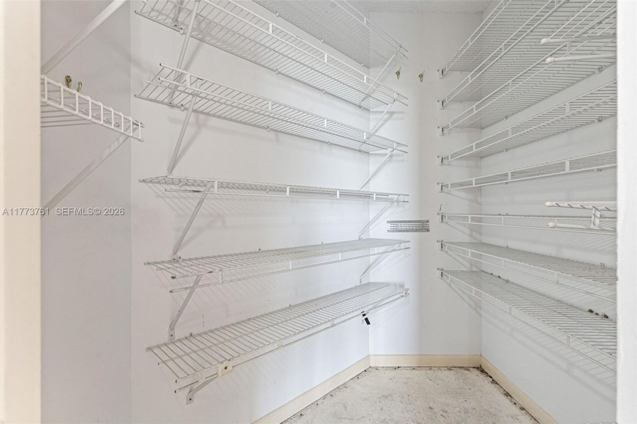 7200 Radice Ct, Unit 709, Lauderhill, FL 33319 Photo