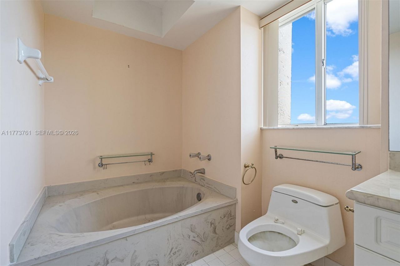 7200 Radice Ct, Unit 709, Lauderhill, FL 33319 Photo