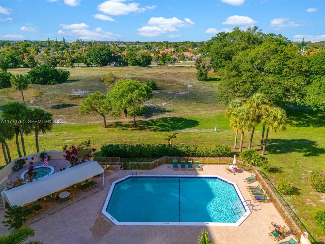 7200 Radice Ct, Unit 709, Lauderhill, FL 33319 Photo