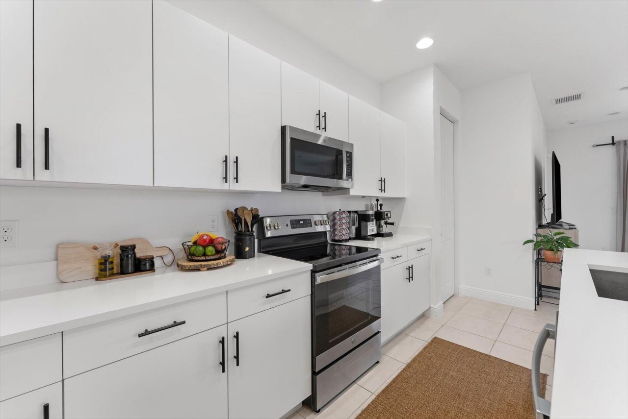 16390 Sea Turtle Place, The Acreage, FL 33470 Photo