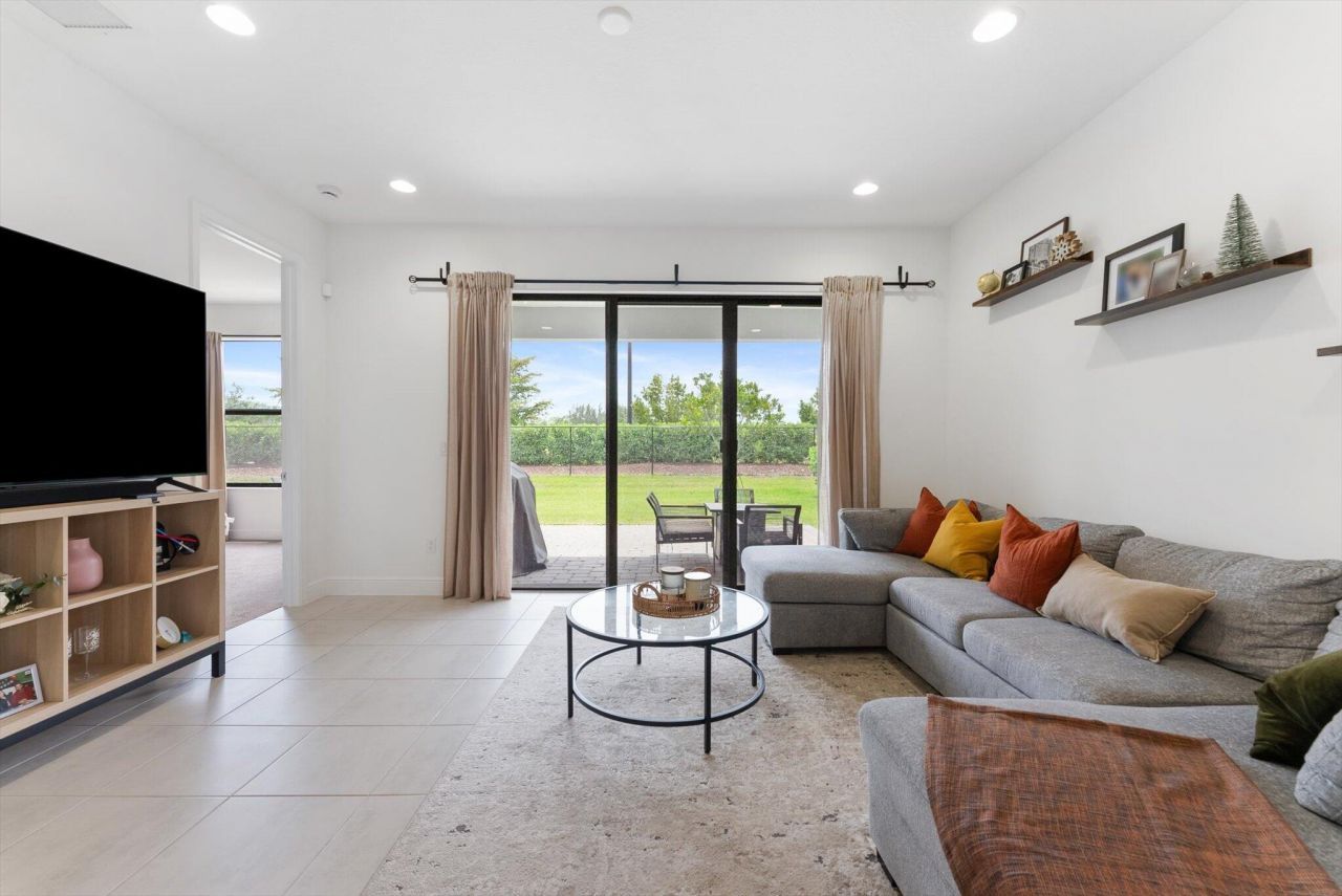 16390 Sea Turtle Place, The Acreage, FL 33470 Photo