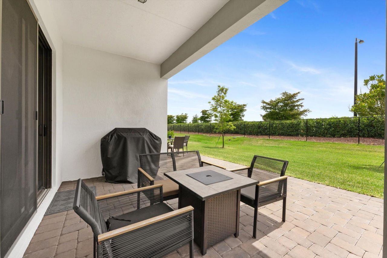 16390 Sea Turtle Place, The Acreage, FL 33470 Photo