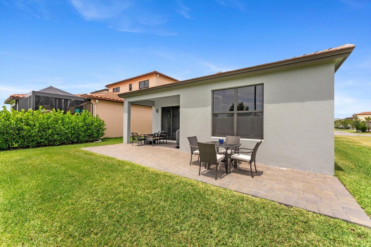 16390 Sea Turtle Place, The Acreage, FL 33470 Photo