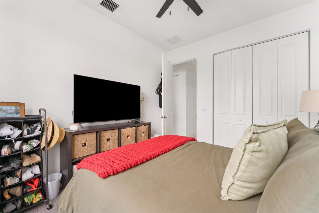 16390 Sea Turtle Place, The Acreage, FL 33470 Photo