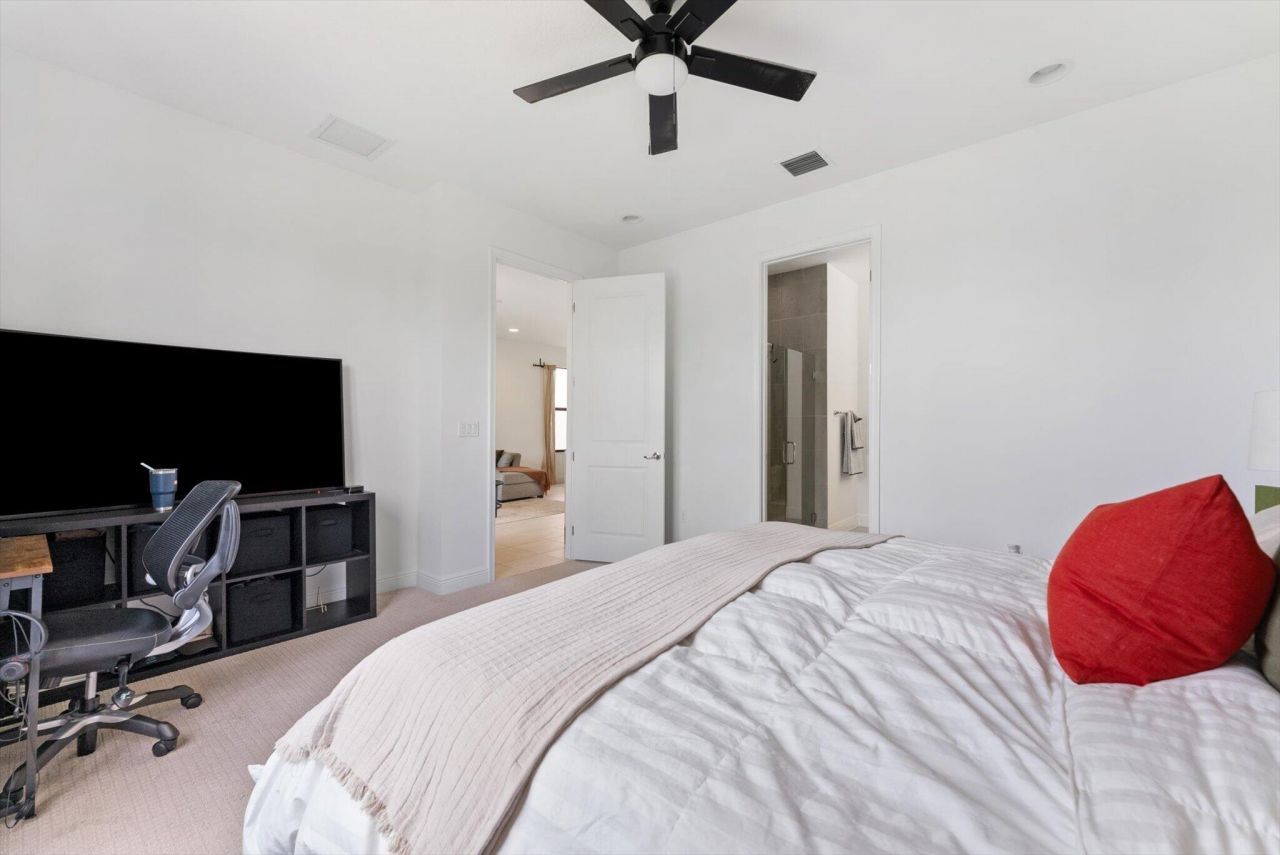 16390 Sea Turtle Place, The Acreage, FL 33470 Photo