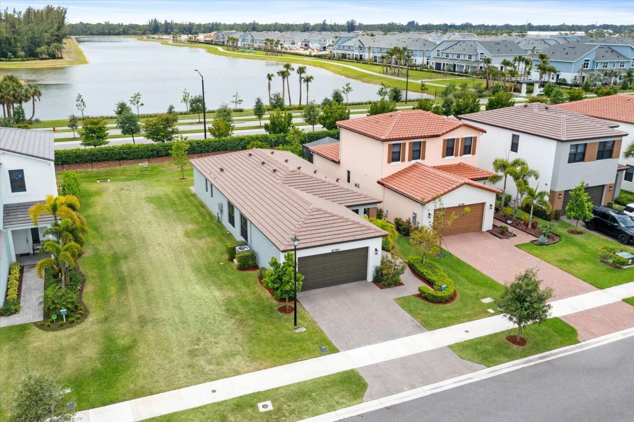 16390 Sea Turtle Place, The Acreage, FL 33470 Photo