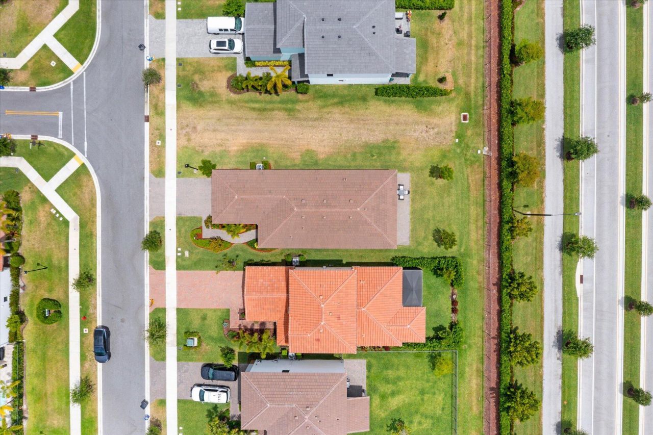 16390 Sea Turtle Place, The Acreage, FL 33470 Photo