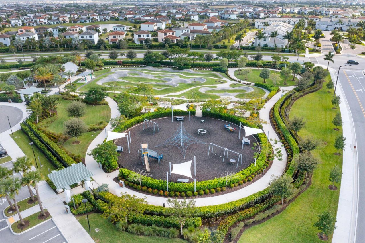 16390 Sea Turtle Place, The Acreage, FL 33470 Photo