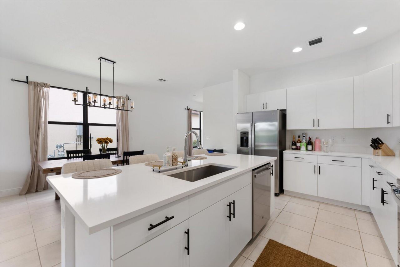 16390 Sea Turtle Place, The Acreage, FL 33470 Photo