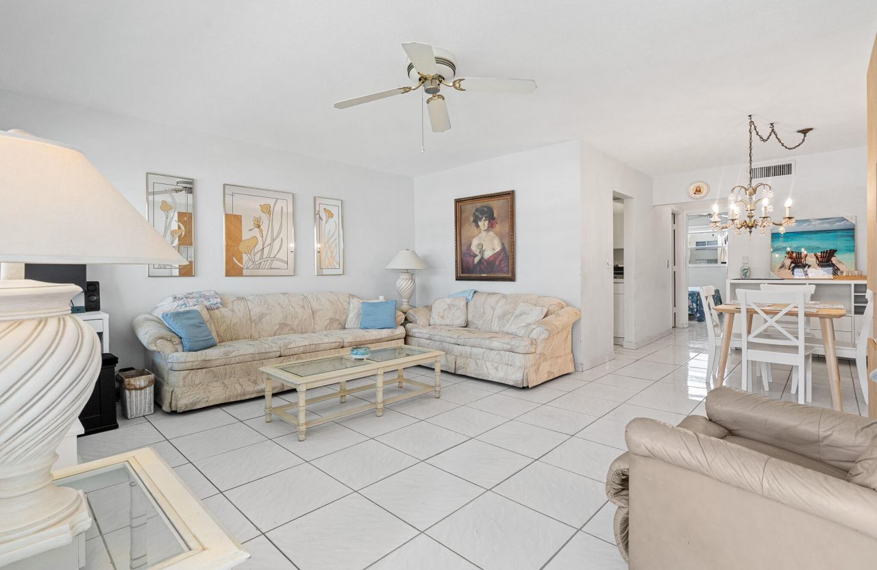 419 Golden Isles Drive, Unit 107, Hallandale Beach, FL 33009 Photo