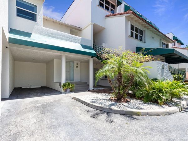 316 N Lake Drive, Lantana, FL 33462