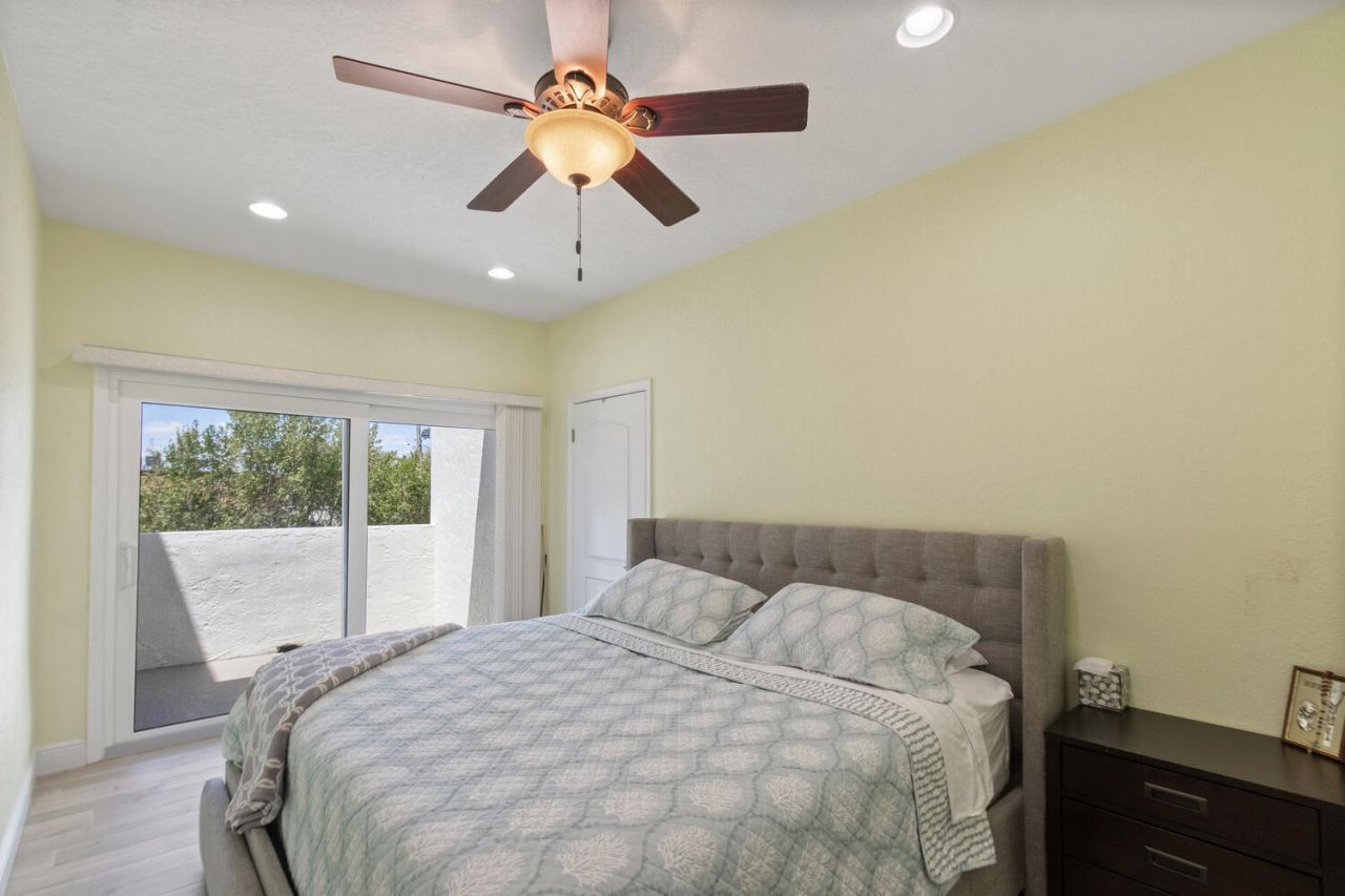 316 N Lake Drive, Lantana, FL 33462 Photo