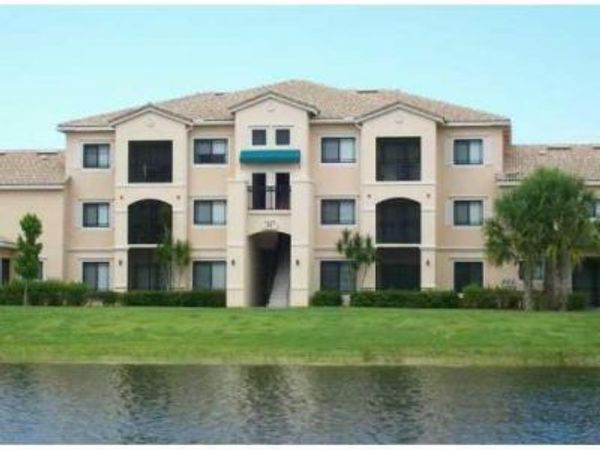 2728 Anzio 105 Court, Unit 105, Palm Beach Gardens, FL 33410
