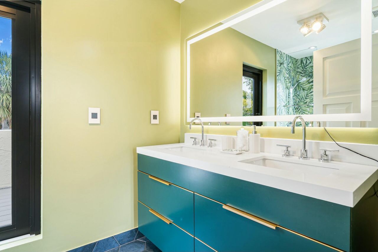 3714 S Olive Avenue, West Palm Beach, FL 33405 Photo