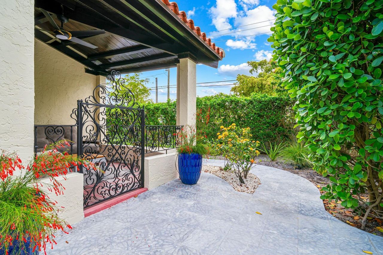 3714 S Olive Avenue, West Palm Beach, FL 33405 Photo