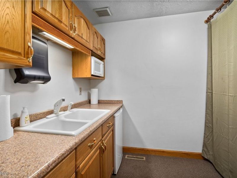 1680 Cooper Foster Park Road W, Lorain, OH 44053 Photo 46