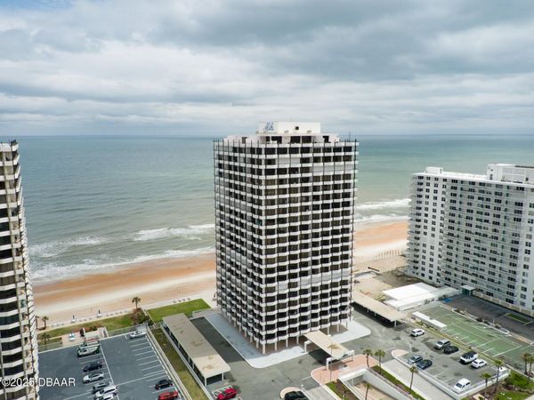 2828 N Atlantic Avenue, Unit 305, Daytona Beach, FL 32118