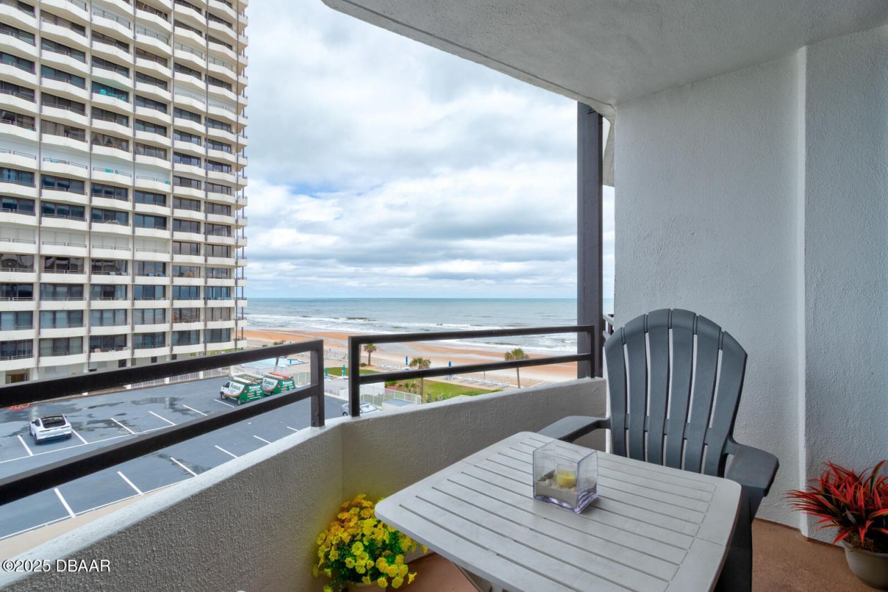 2828 N Atlantic Avenue, Unit 305, Daytona Beach, FL 32118 Photo