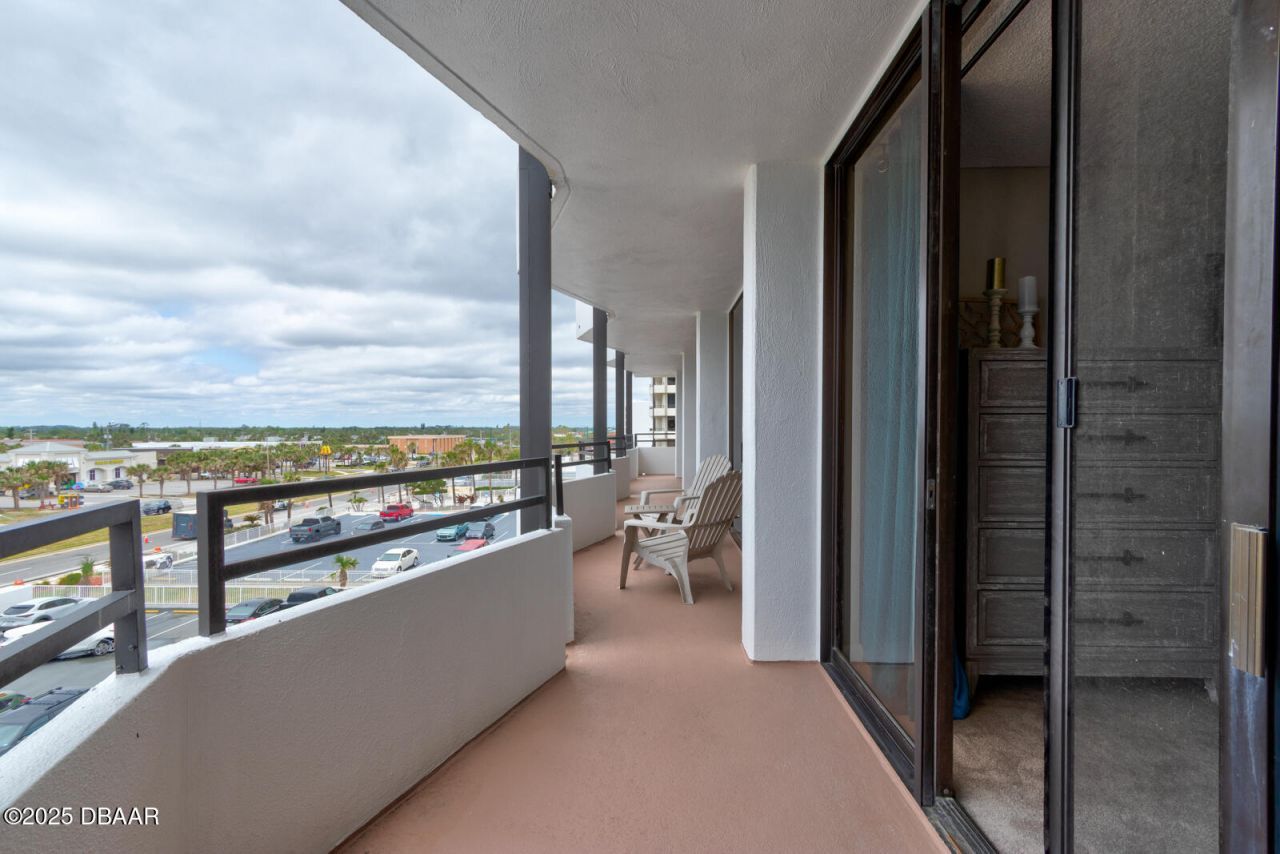 2828 N Atlantic Avenue, Unit 305, Daytona Beach, FL 32118 Photo