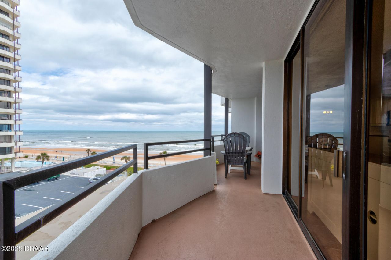 2828 N Atlantic Avenue, Unit 305, Daytona Beach, FL 32118 Photo
