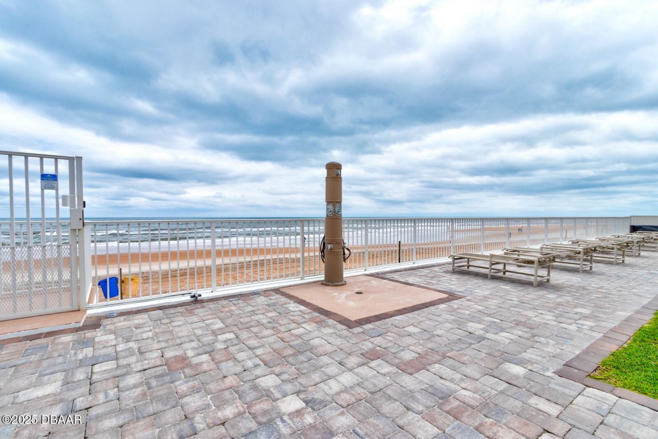 2828 N Atlantic Avenue, Unit 305, Daytona Beach, FL 32118 Photo