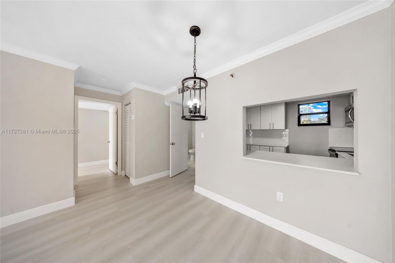 6830 Indian Creek Dr, Unit 1D, Miami Beach, FL 33141 Photo