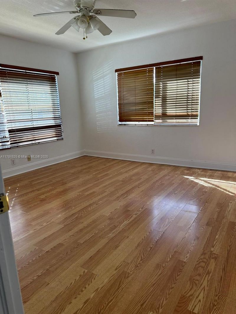 1065 97th St, Unit 1A, Bay Harbor Islands, FL 33154 Photo