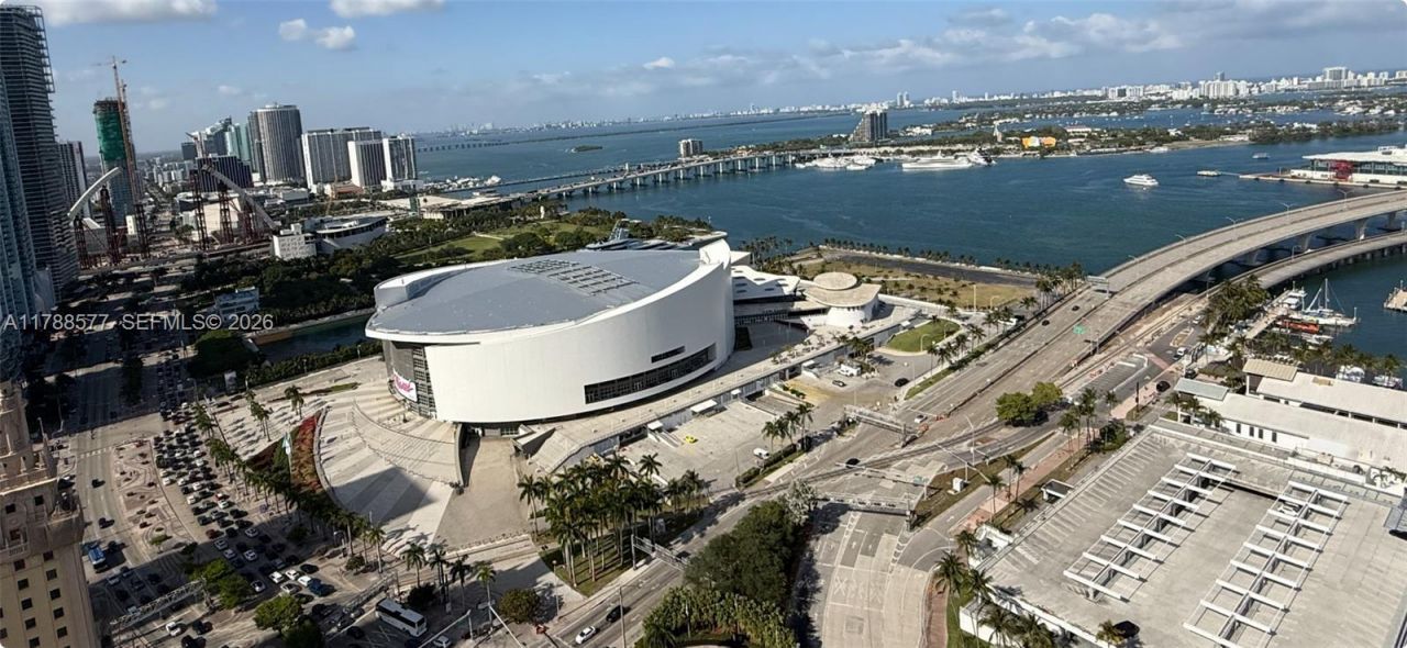 398 NE 5th St, Unit 2805, Miami, FL 33132 Photo