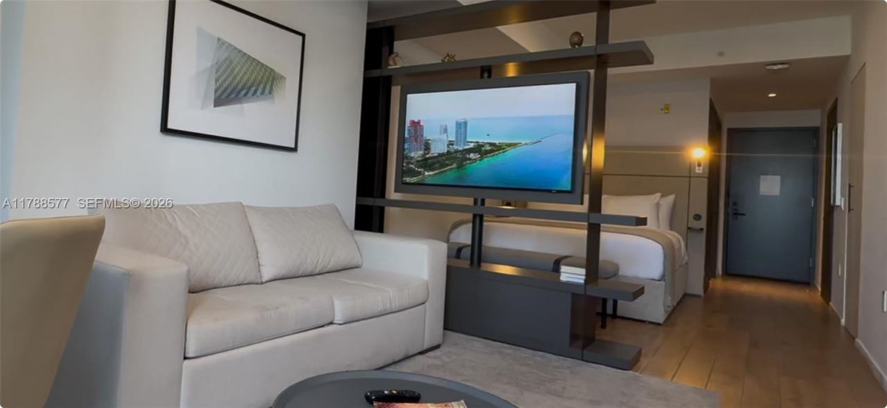 398 NE 5th St, Unit 2805, Miami, FL 33132 Photo