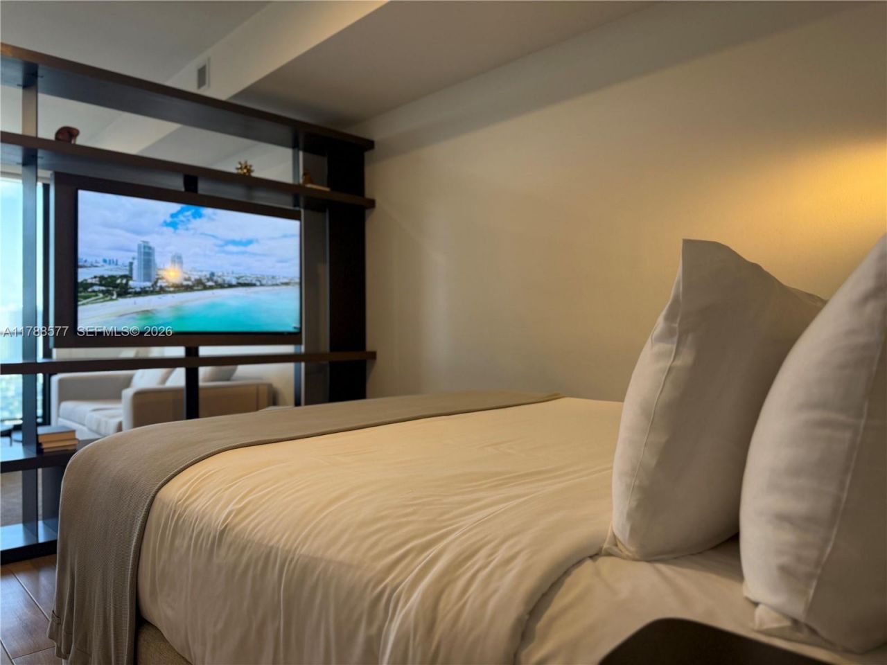 398 NE 5th St, Unit 2805, Miami, FL 33132 Photo