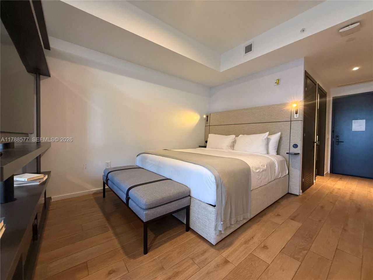 398 NE 5th St, Unit 2805, Miami, FL 33132 Photo