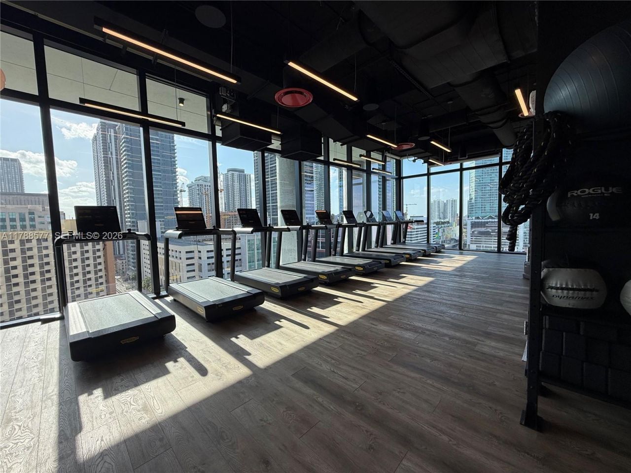 398 NE 5th St, Unit 2805, Miami, FL 33132 Photo