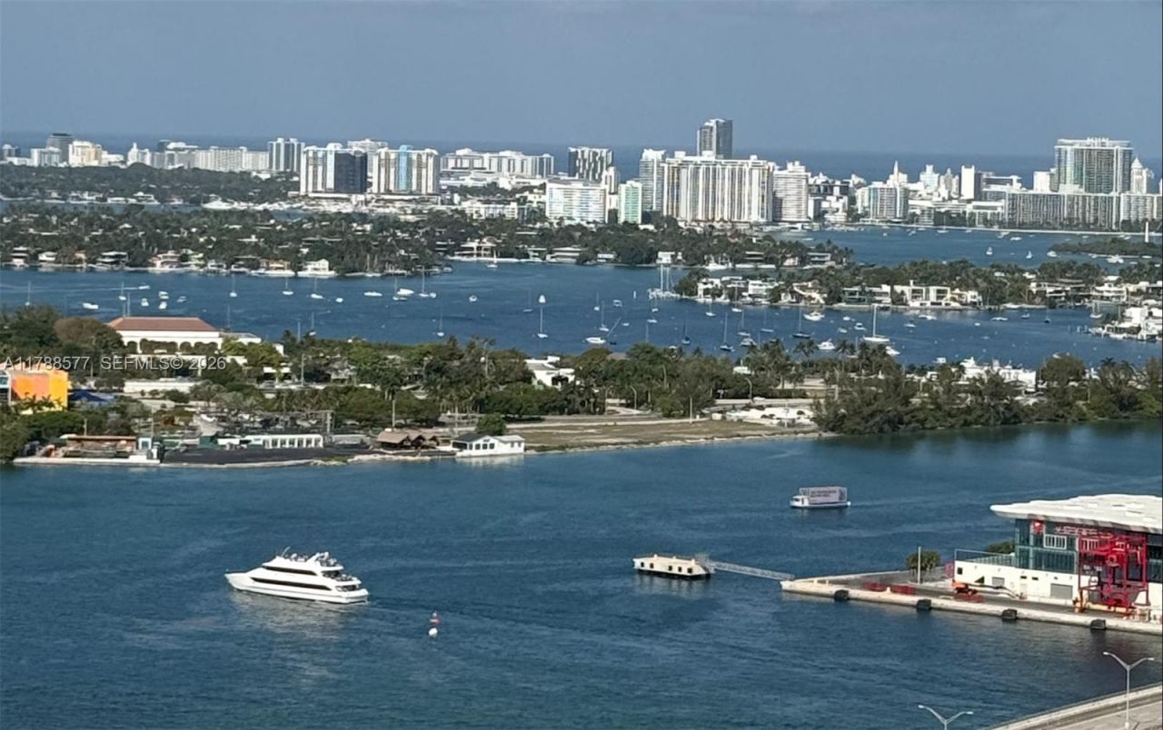 398 NE 5th St, Unit 2805, Miami, FL 33132 Photo