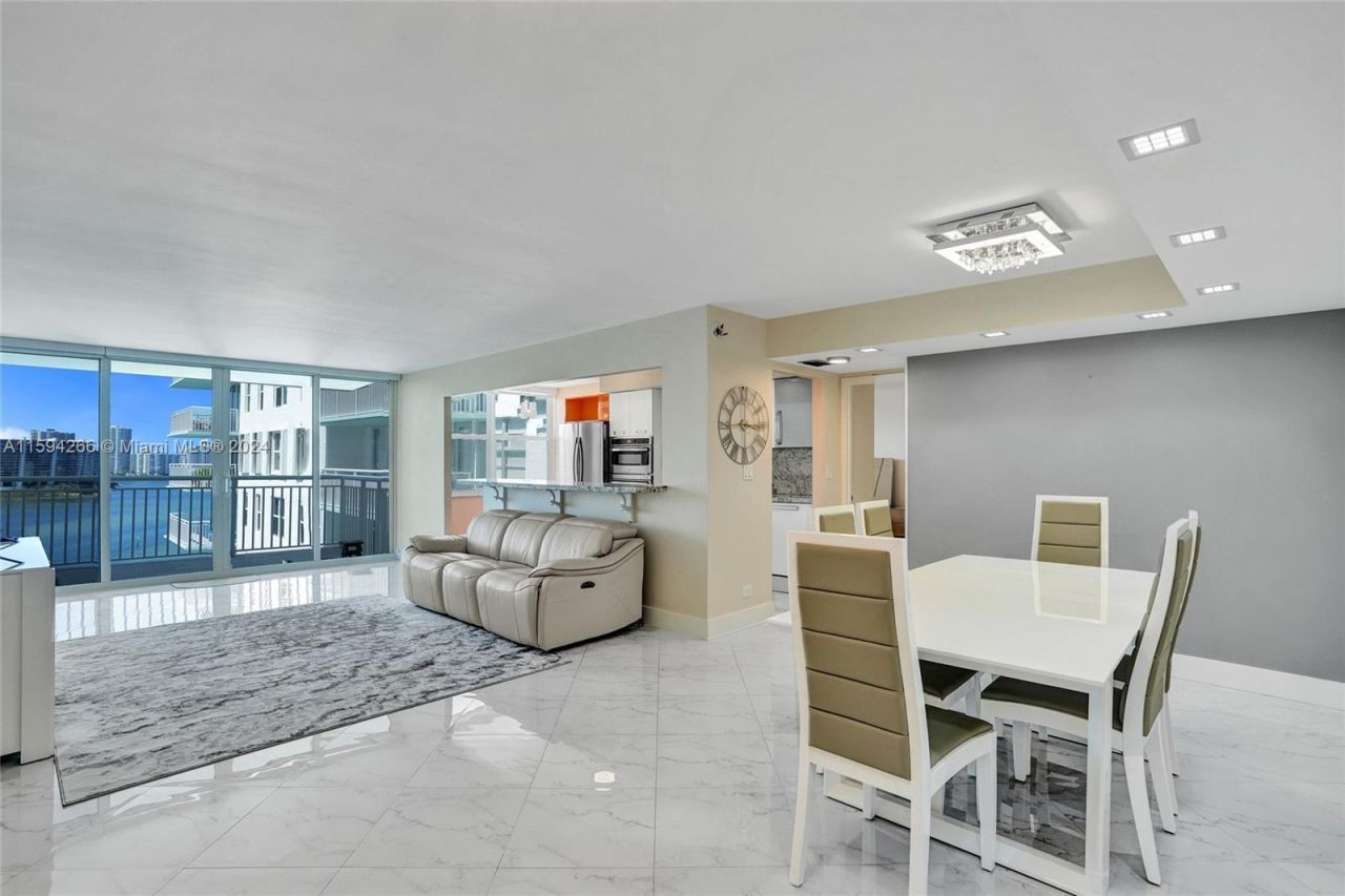 301 174th St, Unit 1701, Sunny Isles Beach, FL 33160 Photo