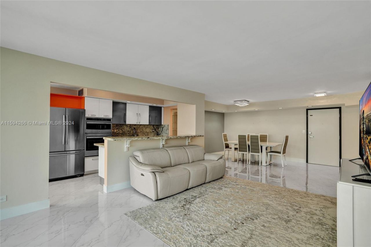 301 174th St, Unit 1701, Sunny Isles Beach, FL 33160 Photo