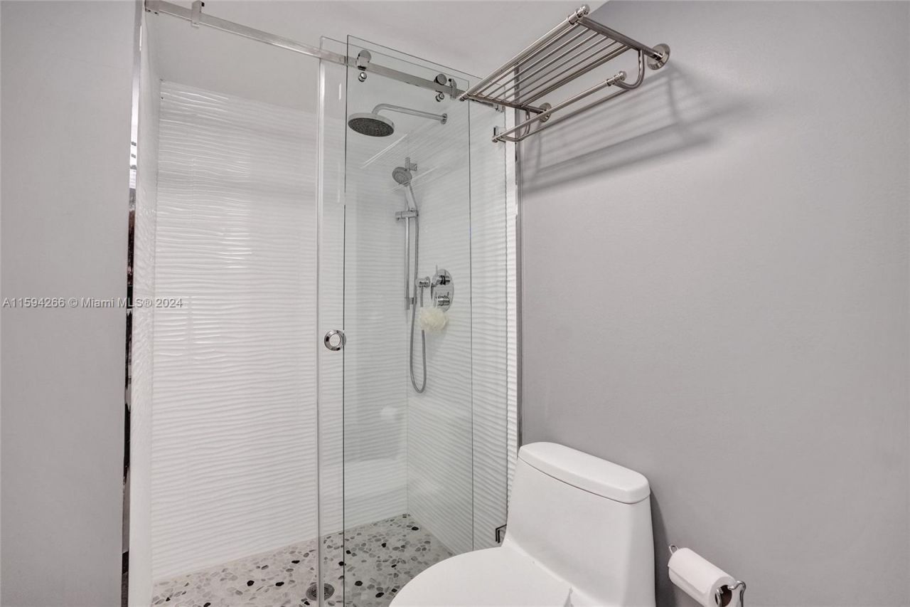 301 174th St, Unit 1701, Sunny Isles Beach, FL 33160 Photo