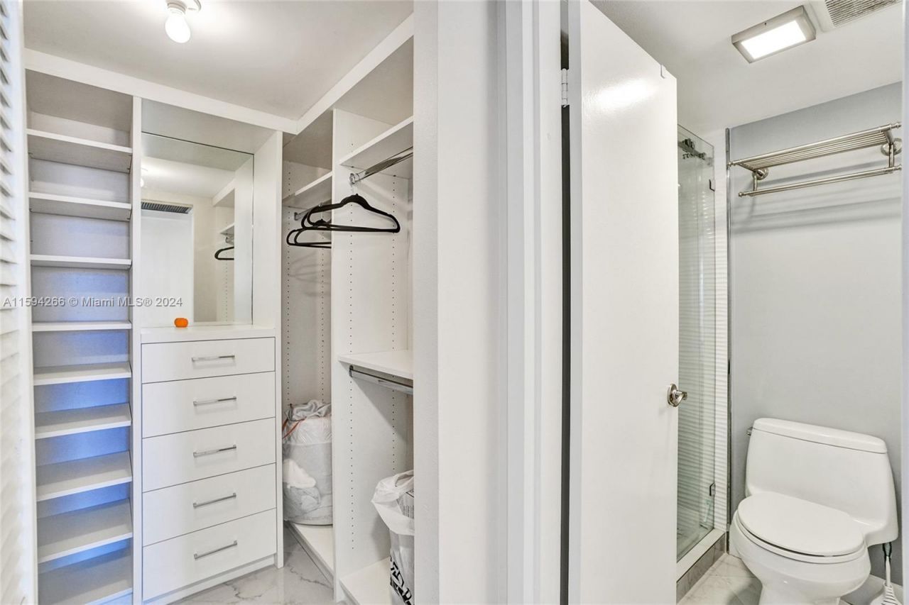 301 174th St, Unit 1701, Sunny Isles Beach, FL 33160 Photo